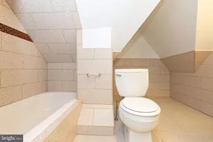 724 E Locust Ave, Philadelphia, PA 19144 - Photo 32