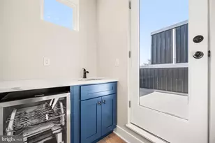 2032 Reed St, Philadelphia, PA 19146 - Photo 40