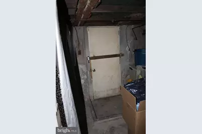 6138 Grays Avenue, Philadelphia, PA 19142 - Photo 18