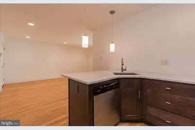 980 N 2nd Street #2F, Philadelphia, PA 19123 - Photo 6