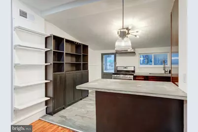 1520 E Susquehanna Avenue, Philadelphia, PA 19125 - Photo 2