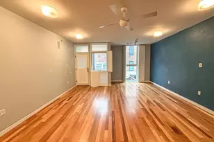 149 W Laurel St, Philadelphia, PA 19123 - Photo 2