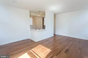 1411-3 Walnut St, Philadelphia, PA 19102 - Photo 6