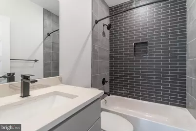 439 N 35th Street #D, Philadelphia, PA 19104 - Photo 6