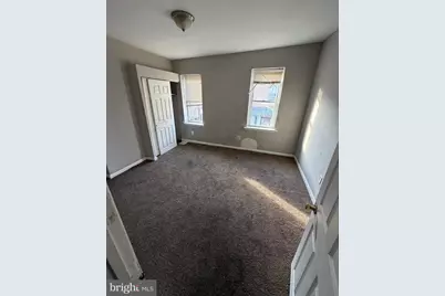 1639 S Lecount Street, Philadelphia, PA 19145 - Photo 4