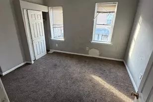 1639 S LeCount St, Philadelphia, PA 19145 - Photo 4