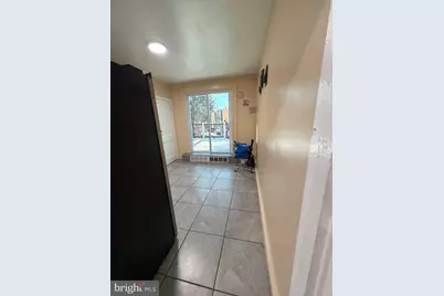 1638 W Cheltenham Avenue, Philadelphia, PA 19126 - Photo 6