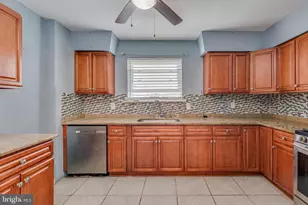 3638 Prince Cir, Philadelphia, PA 19114 - Photo 6