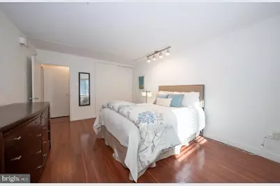 1900 John F Kennedy Boulevard #818, Philadelphia, PA 19103 - Photo 8