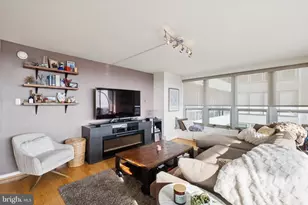 224 W Rittenhouse Square, Philadelphia, PA 19103 - Photo 2