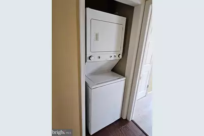 522 W Westmoreland Street, Philadelphia, PA 19140 - Photo 32