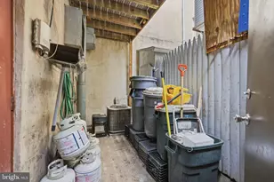 1713 South St, Philadelphia, PA 19146 - Photo 6