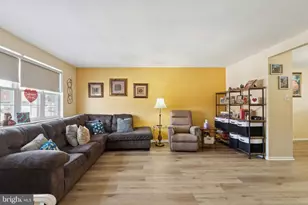 3978 Stevenson Ln, Philadelphia, PA 19114 - Photo 6