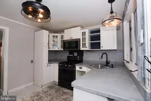 4357 Edgemont St, Philadelphia, PA 19137 - Photo 8