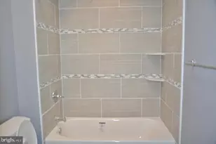 1758 S Avondale St, Philadelphia, PA 19142 - Photo 10