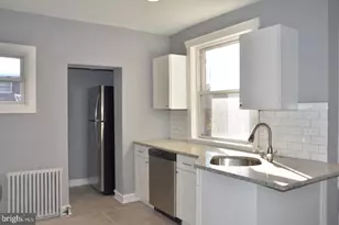 1758 S Avondale St, Philadelphia, PA 19142 - Photo 8