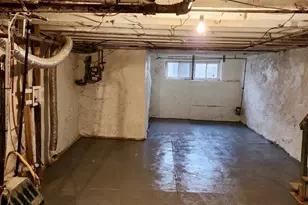 1758 S Avondale St, Philadelphia, PA 19142 - Photo 16