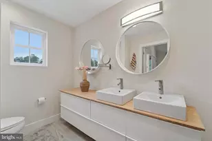 488 Evergreen Ave, Philadelphia, PA 19128 - Photo 18