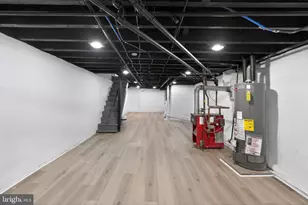 2002 Laveer St, Philadelphia, PA 19138 - Photo 22