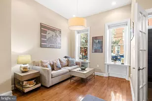 846 N 24th St, Philadelphia, PA 19130 - Photo 8