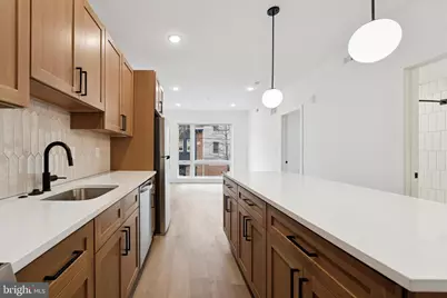 754 S 4th Street #405, Philadelphia, PA 19147 - Photo 2