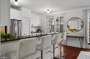 303 Surgeon Generals Ct, Philadelphia, PA 19146 - Photo 8