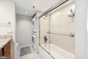 2001 Hamilton St, Philadelphia, PA 19130 - Photo 16