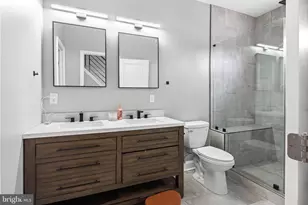 2109 Pierce St, Philadelphia, PA 19145 - Photo 22