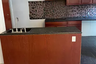 7302 Sherwood Rd, Philadelphia, PA 19151 - Photo 6