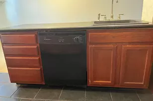 7302 Sherwood Rd, Philadelphia, PA 19151 - Photo 12