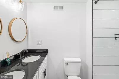 2426 S Alder Street, Philadelphia, PA 19148 - Photo 12