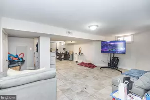 7400 Claridge St, Philadelphia, PA 19111 - Photo 34