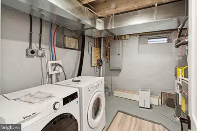 2242 S Bonsall Street, Philadelphia, PA 19145 - Photo 10