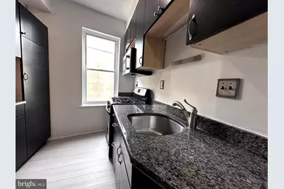 909 S 8th Street #2ND FLOOR, Philadelphia, PA 19147 - Photo 4