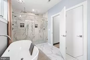 627 McClellan St, Philadelphia, PA 19148 - Photo 24