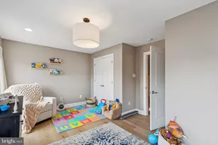 913 N Lawrence St, Philadelphia, PA 19123 - Photo 12