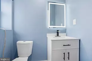 621 Durfor St, Philadelphia, PA 19148 - Photo 6