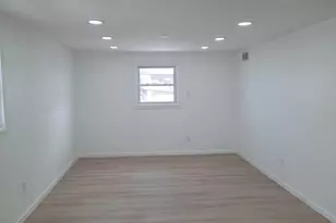 1984 King Arthur Rd, Philadelphia, PA 19116 - Photo 10