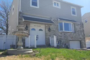 1984 King Arthur Rd, Philadelphia, PA 19116 - Photo 2