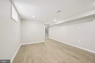 914 S 54th St, Philadelphia, PA 19143 - Photo 32