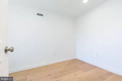 3016 S 17th Street, Philadelphia, PA 19145 - Photo 12