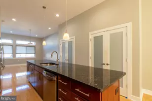 2304 E Sergeant St, Philadelphia, PA 19125 - Photo 10