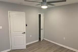 6001-2 N 17th St, Philadelphia, PA 19141 - Photo 8