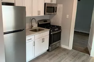 1009 E Cliveden St, Philadelphia, PA 19119 - Photo 4