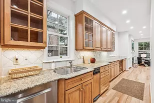 1 Blackwell Pl, Philadelphia, PA 19147 - Photo 6