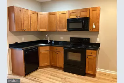 423 N 40th Street, Philadelphia, PA 19104 - Photo 12