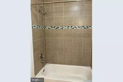 423 N 40th Street, Philadelphia, PA 19104 - Photo 16