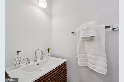 2432 Madison Square, Philadelphia, PA 19146 - Photo 20