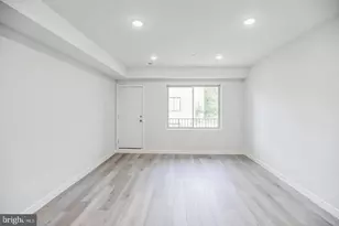 2218 N Marshall St, Philadelphia, PA 19133 - Photo 12