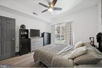 124 Levering Street #2B, Philadelphia, PA 19127 - Photo 10